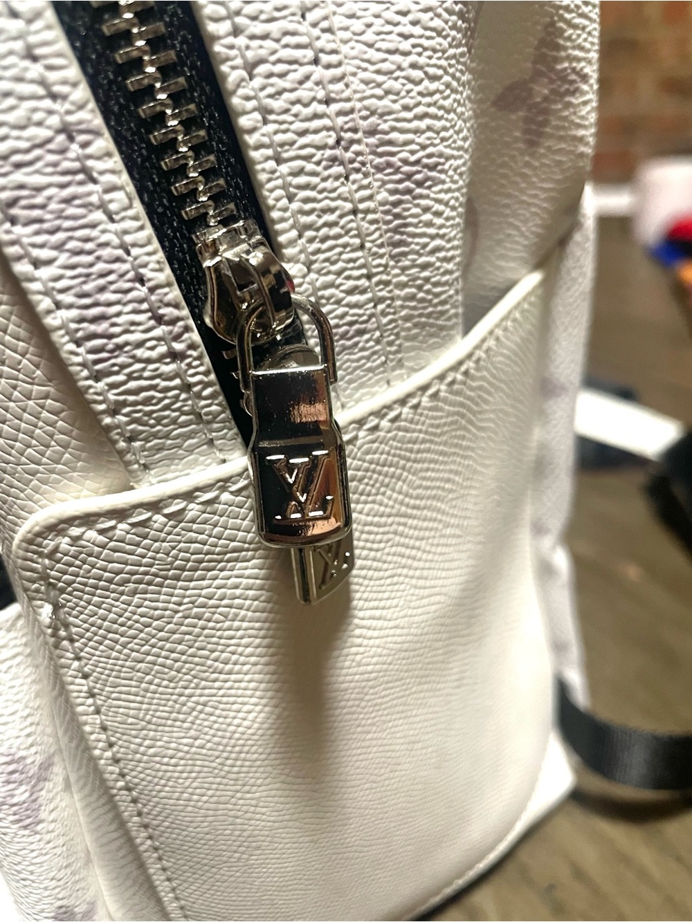 White Louis Vuitton Monogram Backpack - Men's Travel Bag - Picture 4 of 4